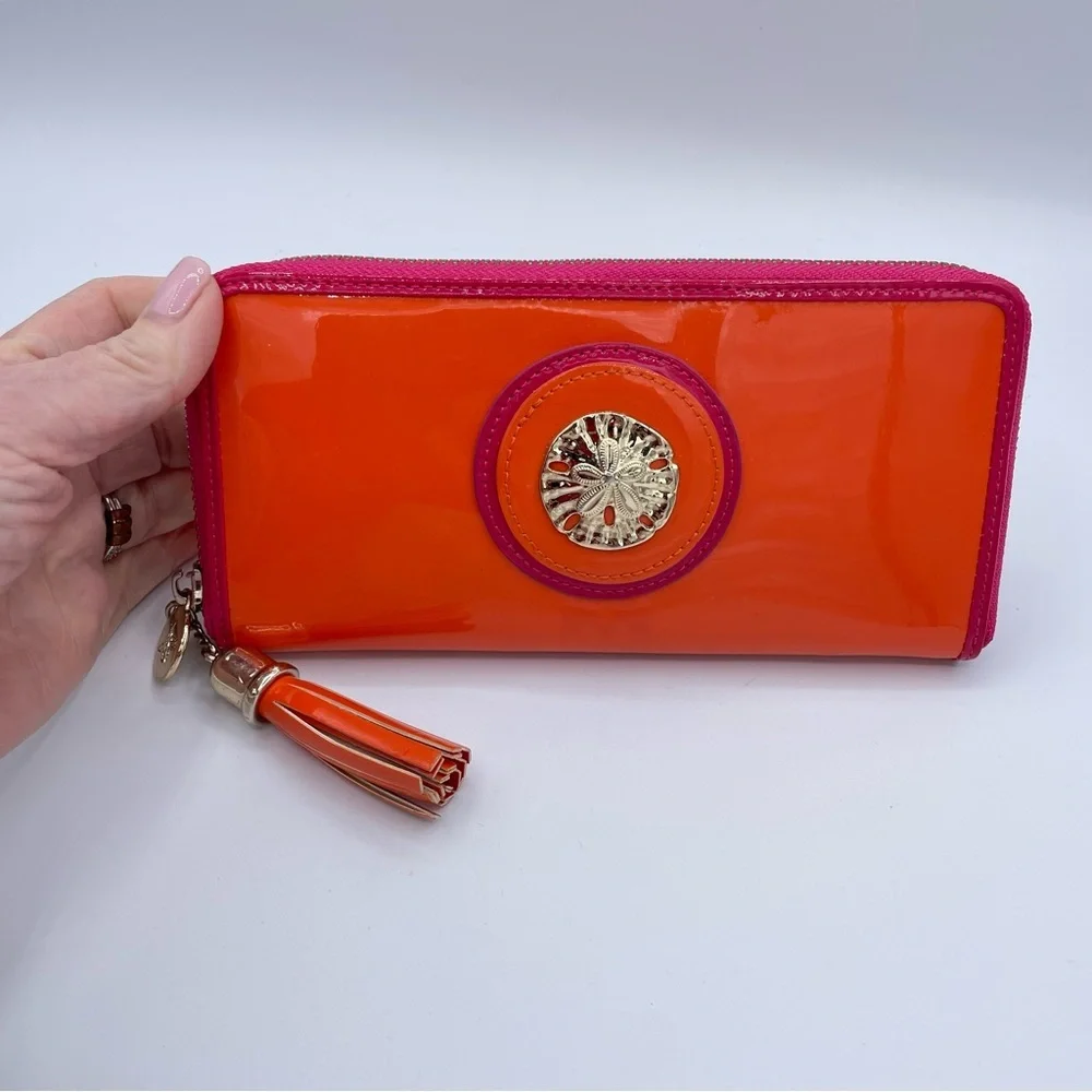 Bosom Buddy Sand Dollar Clutch Wallet OS